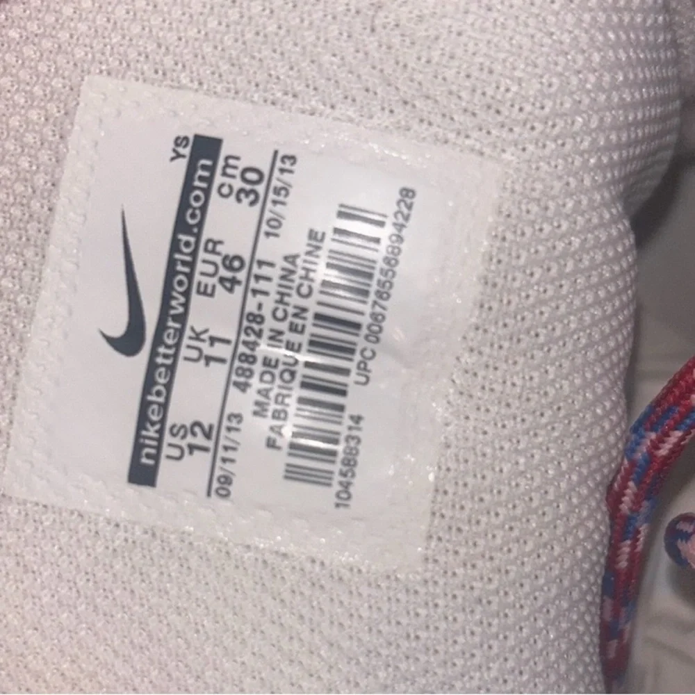 THE NIKE SB DUNK LOW "TRIPLE WHITE" - Picture 7 of 12